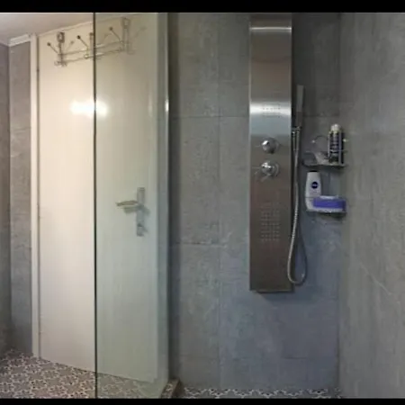 Tatil Evi John And Tania's Garden