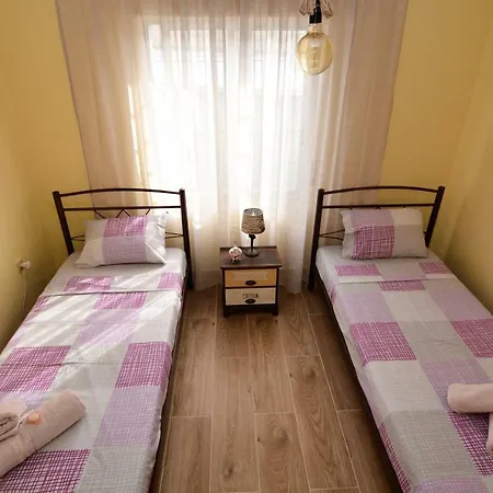 John And Tania's Garden *