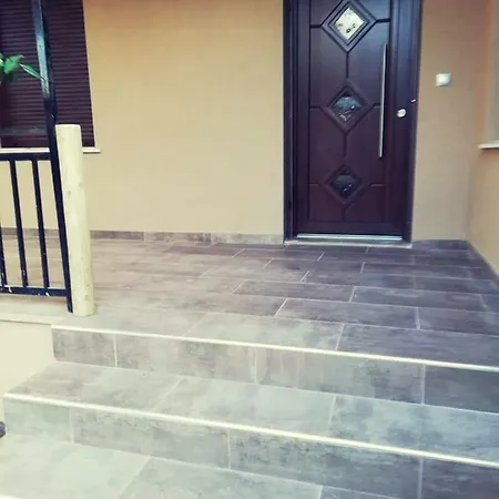 John And Tania's Garden Tatil Evi Prínos